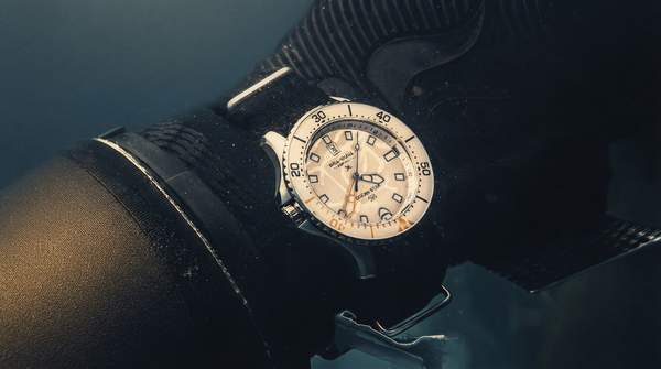 Editorial illustration for How Dive Watches Resist Water Pressure: The Engineering of Sealed Interfaces